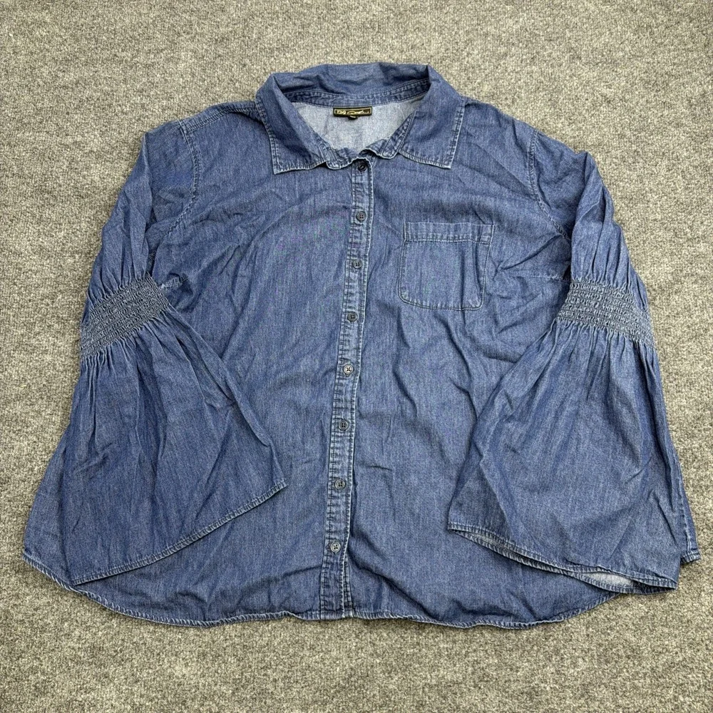 DG2 Diane Gilman Chambray Denim Shirt Women 2X Blue Smocked Sleeve Button Up - Picture 1 of 6